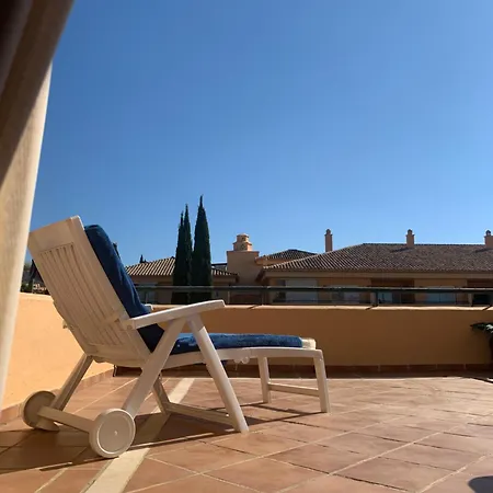 Stunning 2 Bed Penthouse With Large Sun Terrace And Pool Views Apartment Marbella