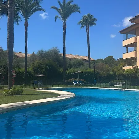 Stunning 2 Bed Penthouse With Large Sun Terrace And Pool Views