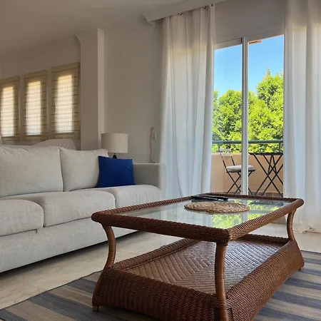 Apartment Stunning 2 Bed Penthouse With Large Sun Terrace And Pool Views Marbella