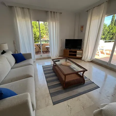 Apartment Stunning 2 Bed Penthouse With Large Sun Terrace And Pool Views