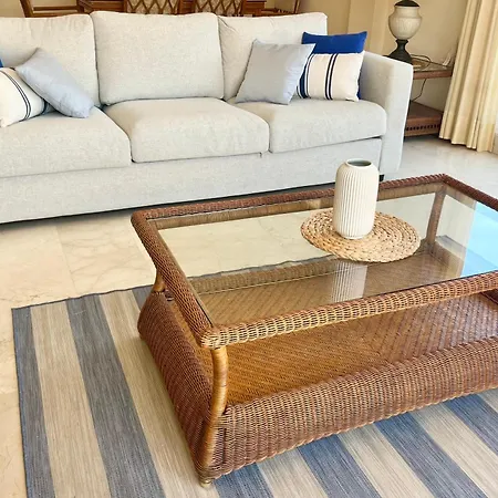 Apartment Stunning 2 Bed Penthouse With Large Sun Terrace And Pool Views *